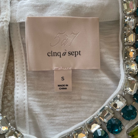 Cinq a sept embellished White Sleeveless Top. - Picture 6 of 11